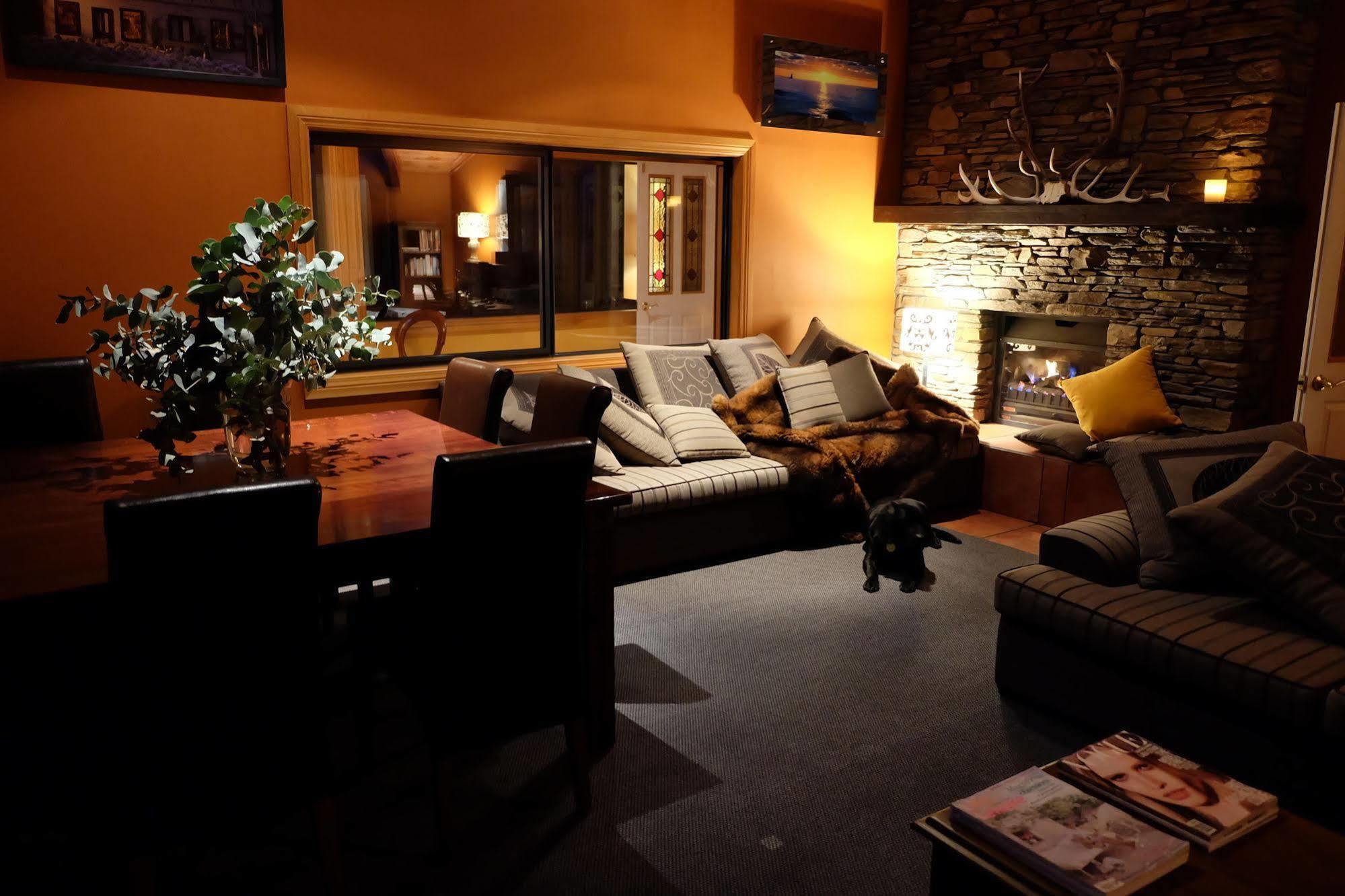 Mount Maude Country Lodge 瓦纳卡 外观 照片